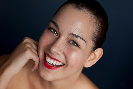 锚定工业AI‘操作系统’,西门子...