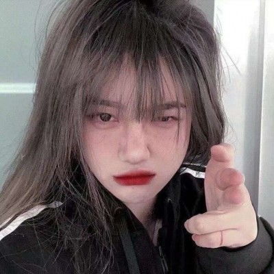 旧手机回收一天一个价,曾经只值10元的二手机现在回收价500元