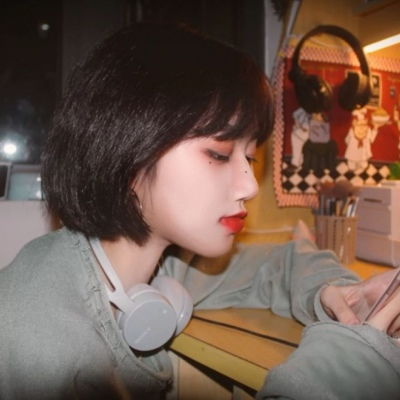 3月25日热门中概股涨跌不一 理想汽车涨3.62%,禾赛科技跌14.16%