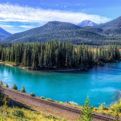 伊朗称收到美国信息,“正予以审视”!美国被曝向多国索要保护费:花2.5万亿美元结束战争