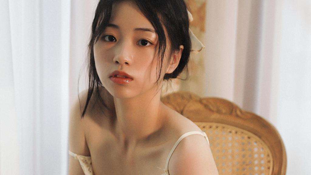 美团大涨超14% 泡泡玛特暴跌超22%