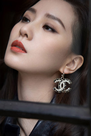 AI短剧冲击横店 第一批受害者出现了