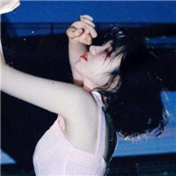 美军一架轰炸机发出紧急情况信号