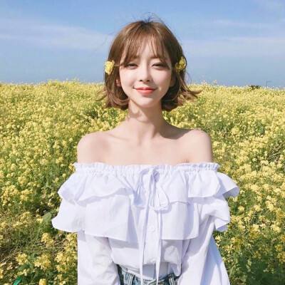 中国造世界最快两栖战车演练战术 沙滩上如履平地