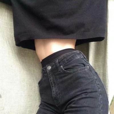 重庆警方通报“小区有人高空撒钱”